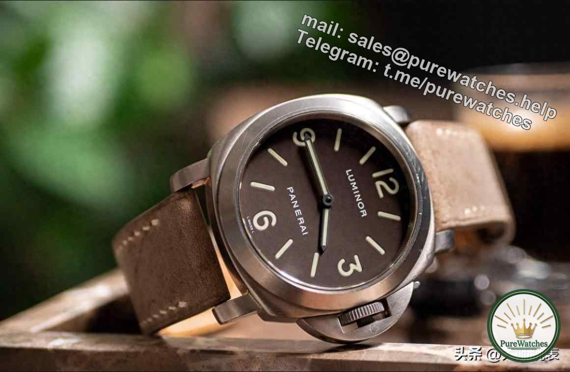 Choosing the right popular color for a watch in 2024 can make you the focus of the social circle and a tool for making friends!