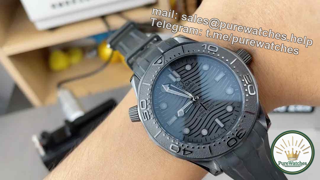 VS factory Omega Seamaster 300 Black Warrior replica details revealed! Can a perfect replica fool the experts?