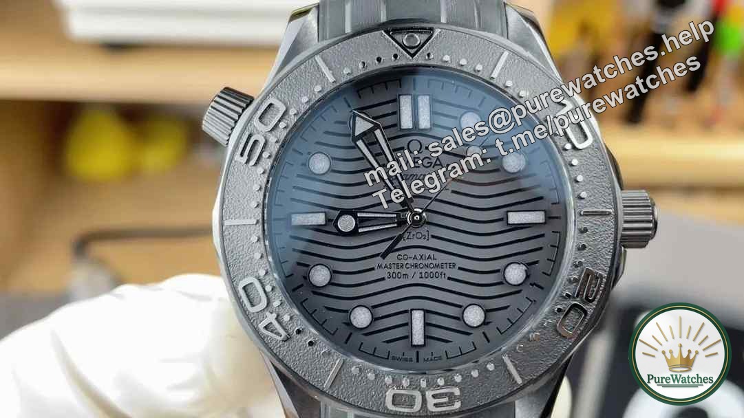 VS factory Omega Seamaster 300 Black Warrior replica details revealed! Can a perfect replica fool the experts?