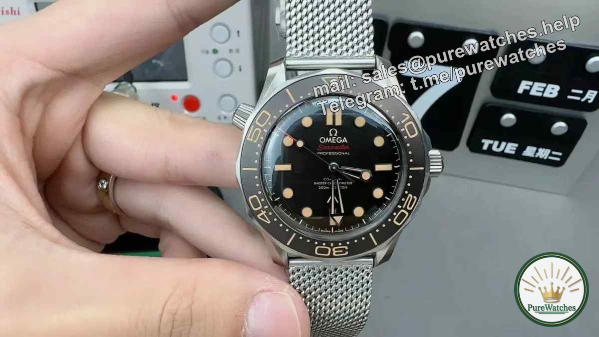 Detailed review of VS Factory Omega 007 No Time to Die. Titanium is light and easy to use. Is it worth buying?