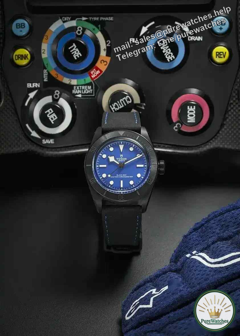 Ceramic watch VS metal watch, which one is your wrist choice?