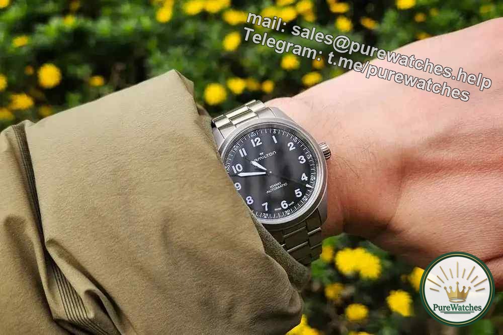 Rolex fans actually switch to Hamilton? This little titanium watch smells so good!
