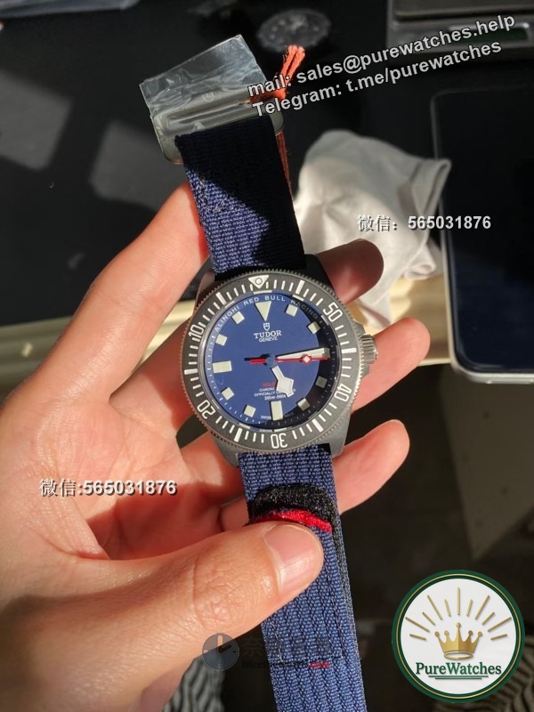 Replica of the upstart M+ factory Tudor Submersible titanium alloy FXD, a new level of lightweight!