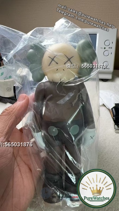 A must-have for fashionistas! Detailed review of APS Factory 15500 co-branded KAWS all-in-one machine! Limited edition dolls are given away!