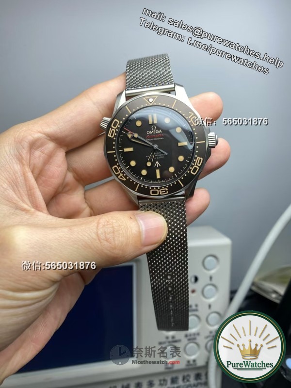 VS factory Omega Seamaster 300 “No Time to Die” 007 replica watch, made of pure titanium, light and comfortable, close your eyes and rush!