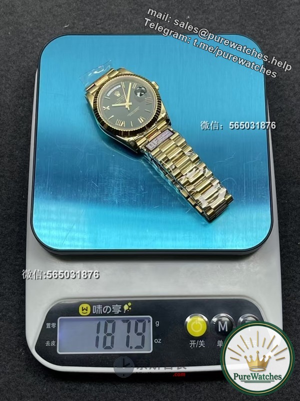How heavy is the weighted version of the QF factory Rolex day calendar? It’s heavy to hold. Are you excited?