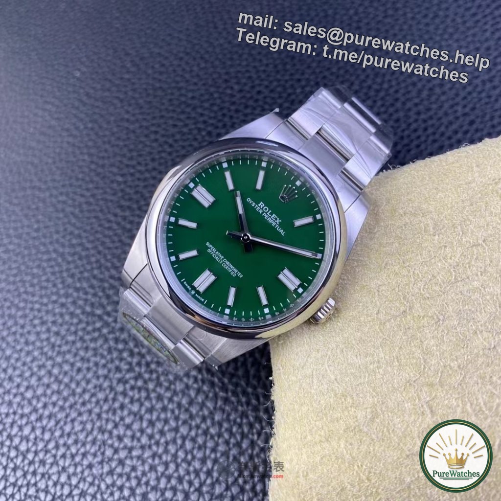 Rolex regards green as its beauty and recommends several green watches. Which one do you like better?