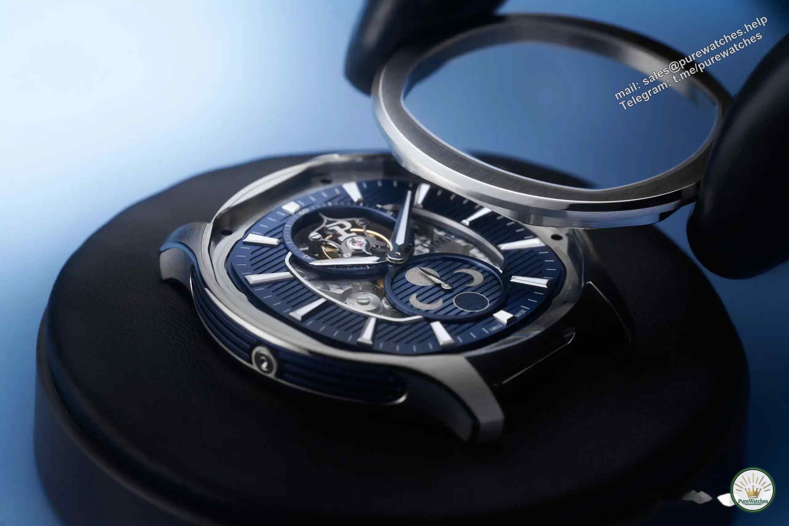 Cushion dial + round case! Piaget’s new Polo series watch has a unique and eye-catching design!