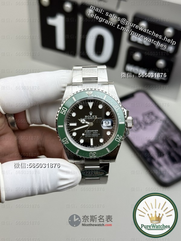 3235 movement + exclusive Clean green ring! How strong is the Factory C Green Water Ghost replica watch?