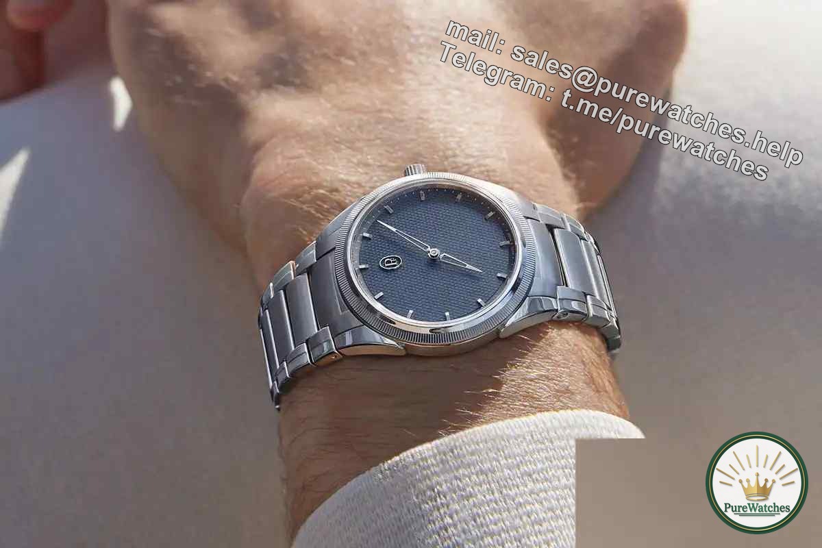 Elegant art in 36mm! This Parmigiani Fleurier watch doubles your temperament!