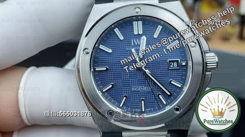 V7 Factory Blue Surface Engineer Review: Is the new color combination worth buying?