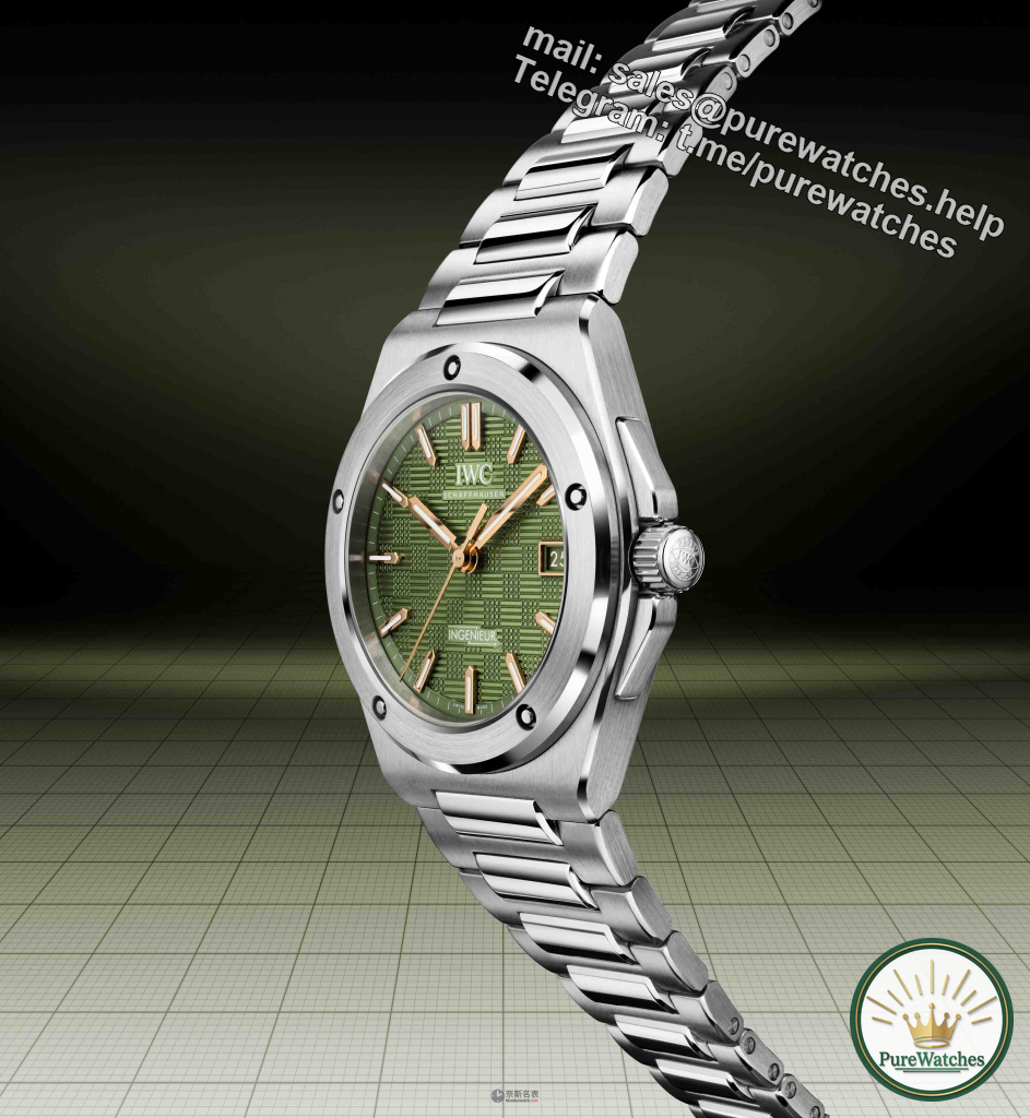 Same style as Brad Pitt! IWC Green Engineer watch is on sale in limited edition!