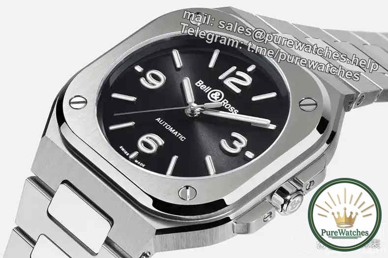 Good news for small wrists! Bell & Ross’ new BR-05 36mm watch is launched in four beautiful colors!