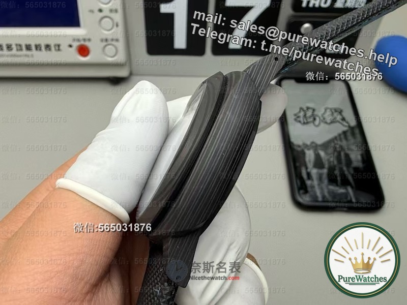 Lightweight artifact! Actual measurement of VS factory PAM01661 carbon fiber watch, the luminous effect is amazing!