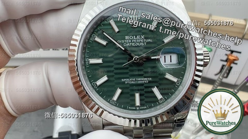 A must read before buying! In-depth analysis of the mint green log of VS factory. Is the 70-hour power reserve enough?