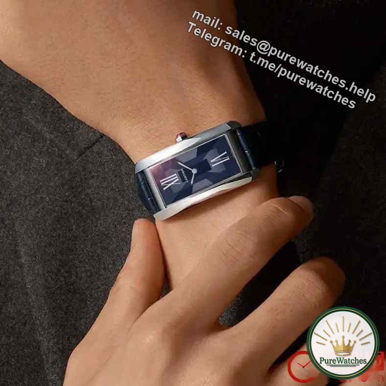 Cartier has a new work! The Tank Américaine platinum limited edition watch is first released in Europe. Only 120 pieces are sold. The collectible design amazes the audience.