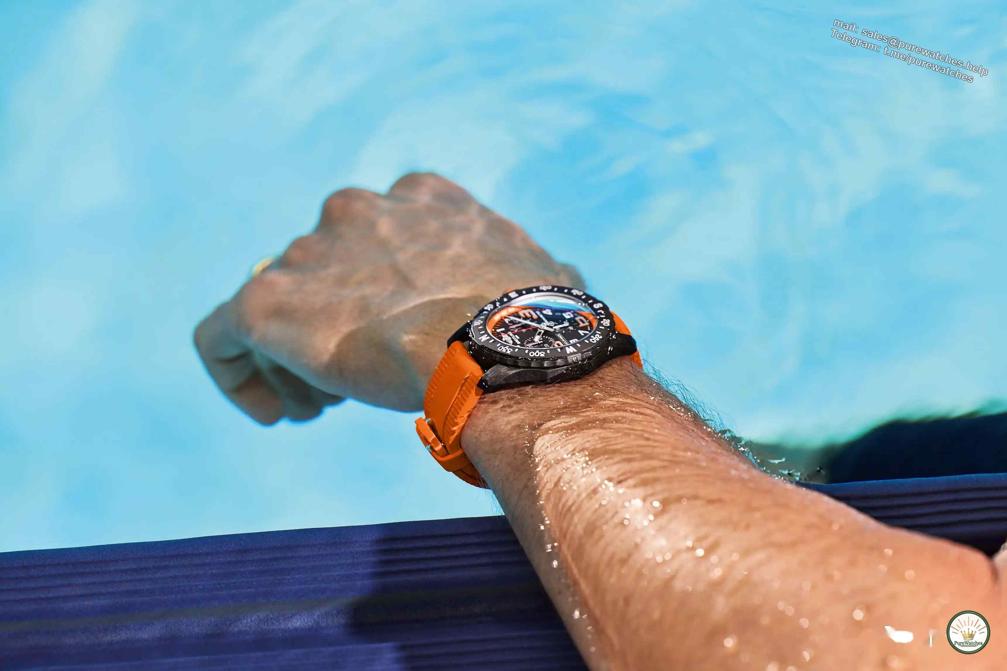 Breitling summer limited edition bombing! Electric orange VS ice blue plate, these fairy color watches will take you from the beach to the nightclub!