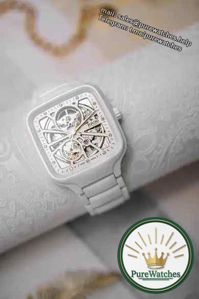 A must-have for summer! The Rado white ceramic watch is cool to the touch, wear-resistant and anti-allergic, and has a high-end feel!