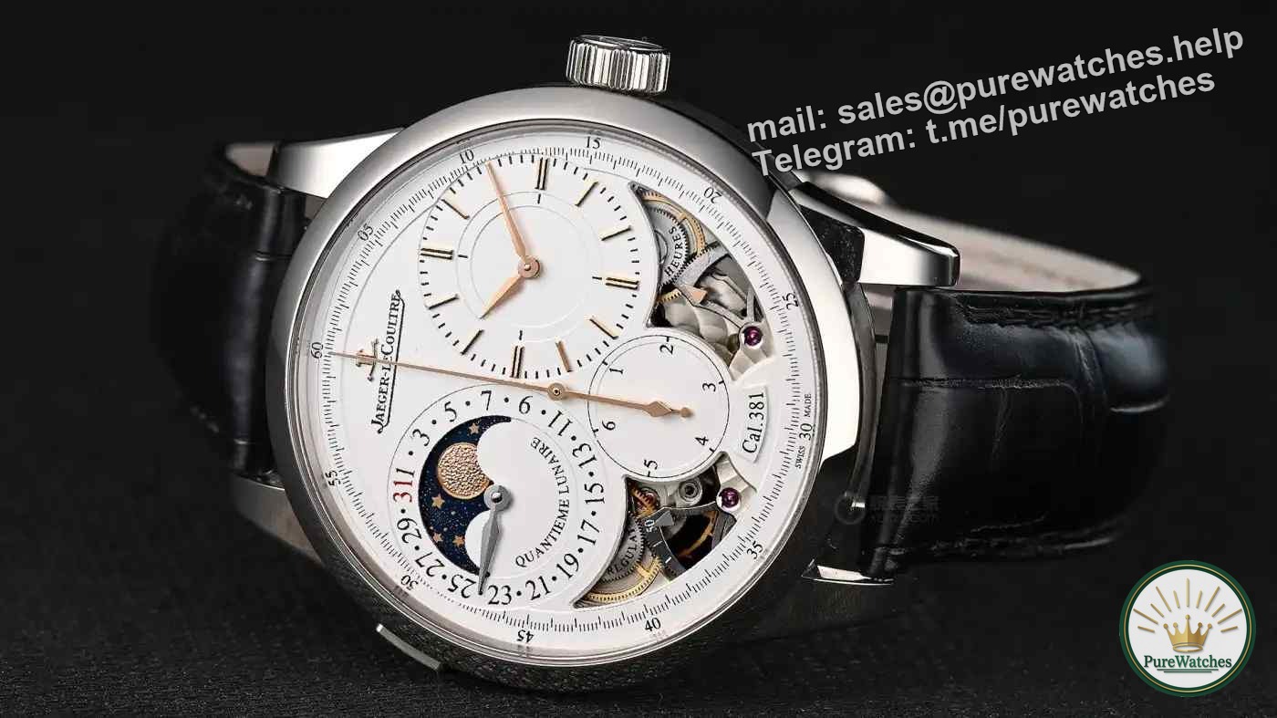 The Jaeger-LeCoultre Double Wing Moon Phase Watch makes a stunning debut! The original dual-power system solves the problem of travel time, with peak appearance and performance.