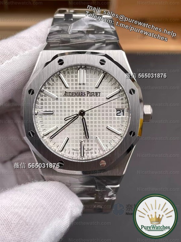 As soon as I put it on, I was asked about the price! My real experience with the DDF Audemars Piguet 15510ST white plate replica watch is amazing