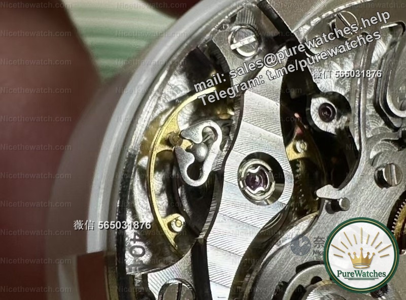 After taking apart the APS factory 26240 V2 card-free weight balance wheel, I was shocked: a domestic replica actually made a card-free weight balance wheel!