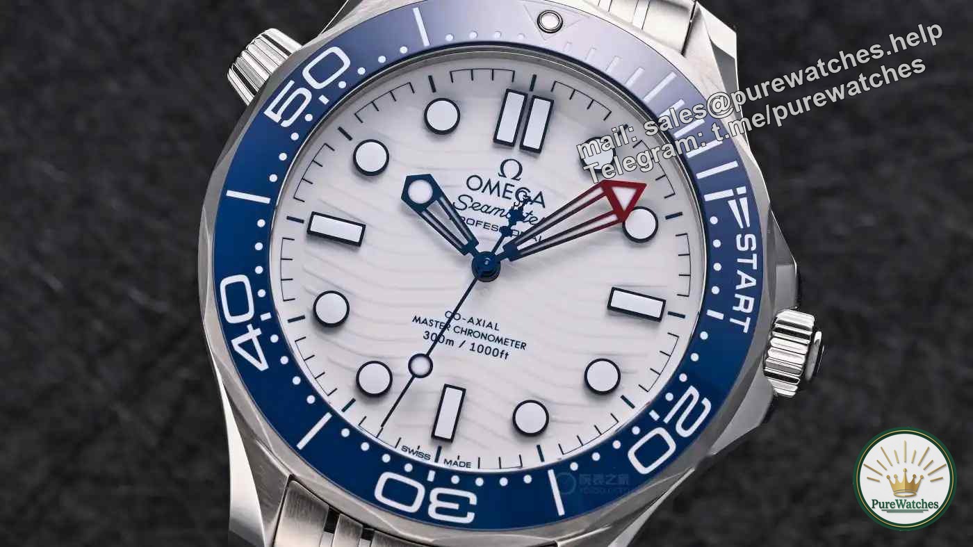 Omega Seamaster 300m America’s Cup special edition! Regatta timing ring + blue and white ceramic plate, both performance and appearance