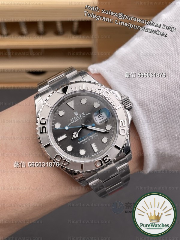 The second hand is just right blue! VS Gray Yacht Dandong 3235 Review: Full luminous, bezel-free, and calendar jumps instantly!