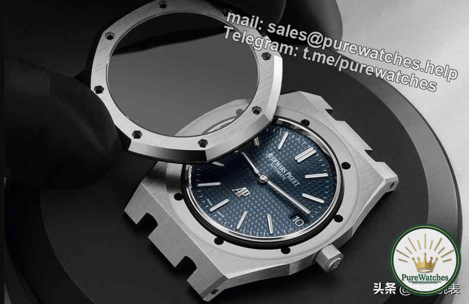 The sales of Audemars Piguet Royal Oak have dropped to a new low this year. Is it still worth buying a value-preserving artifact?
