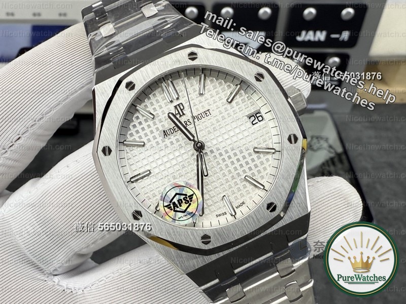 Dark horse in Zhanxi Market! APS Audemars Piguet 15500 is equipped with 4302 integrated movement with no card and counterweights. The 23-section strap is accurately weighted and suitable for both business and leisure.