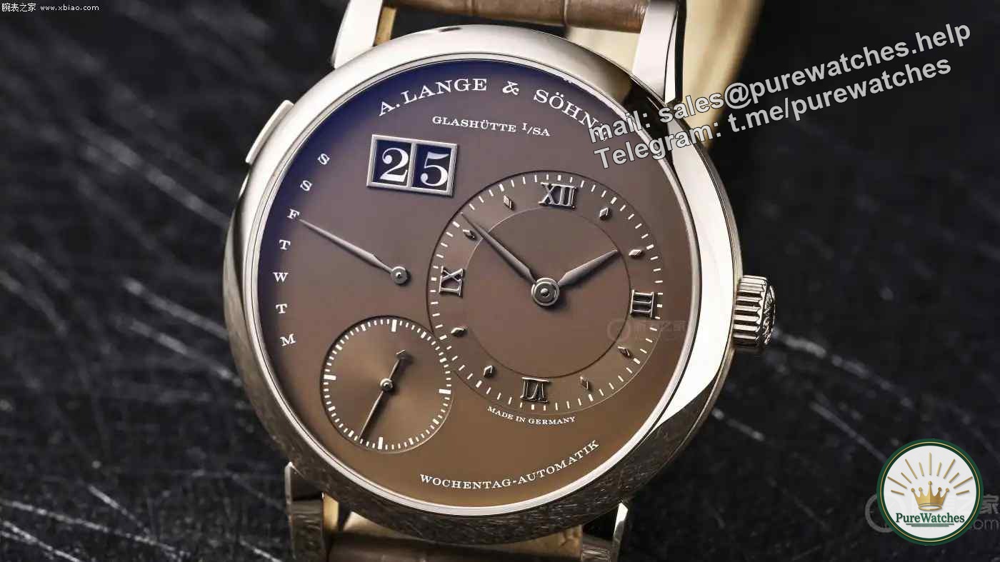 Limited to 250 pieces! Lange 1 retrograde week uses honey gold for the first time, which is low-key and luxurious at a glance.