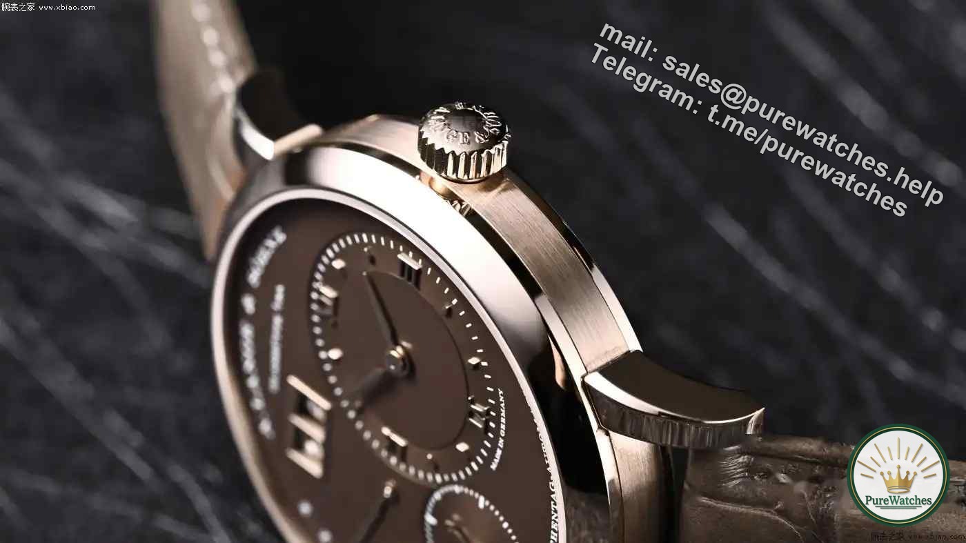 Limited to 250 pieces! Lange 1 retrograde week uses honey gold for the first time, which is low-key and luxurious at a glance.