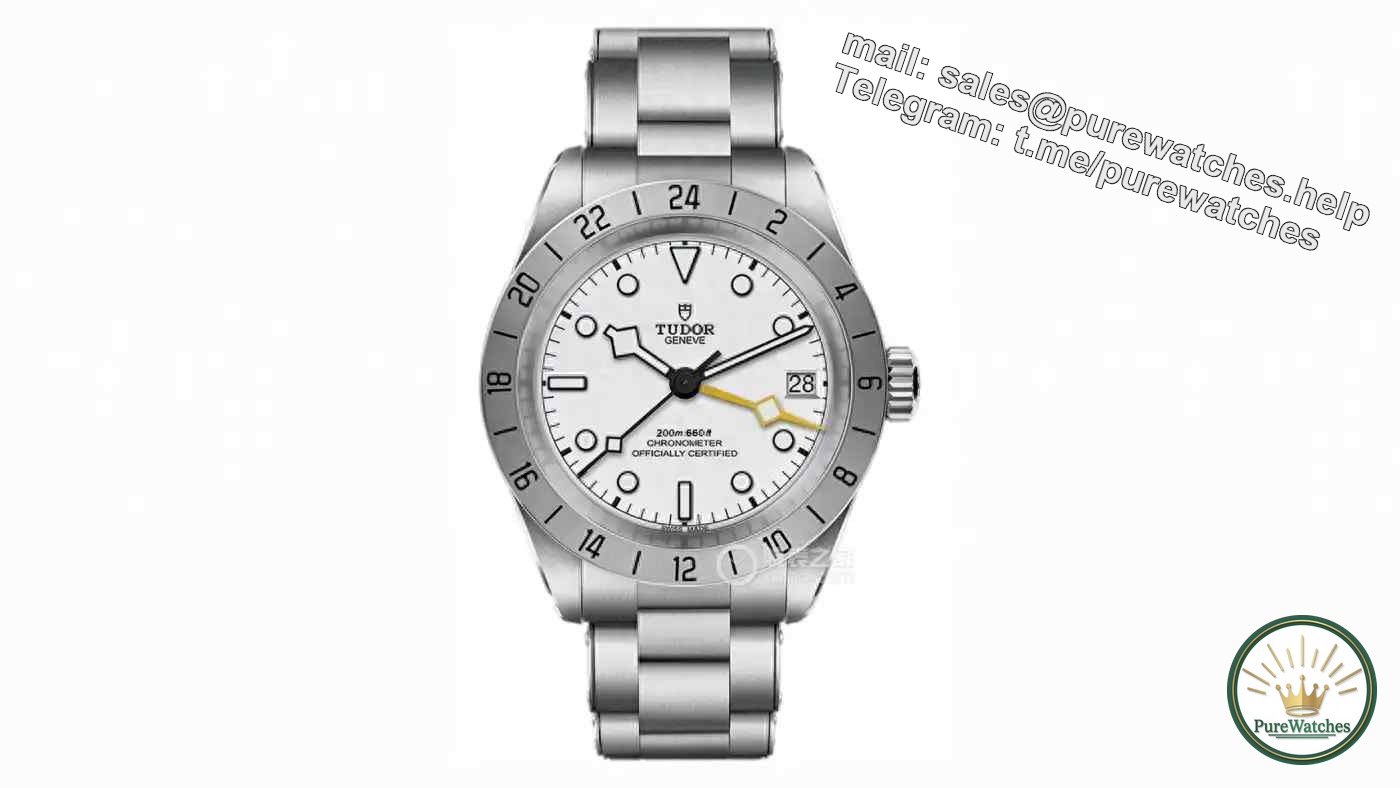 Stop chasing the “green water ghost”! The popular color in 2026 is “White Dancing on the Clouds”. These three white watches priced at RMB 20,000 to RMB 30,000 are the next wave of trends!