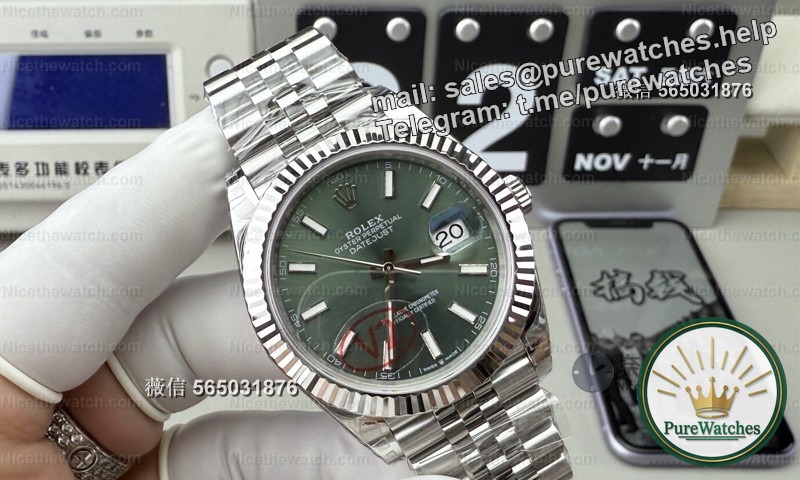 When playing with watches, play with the “core” first: VS factory mint green log is equipped with Dandong 3235 movement. Can it be used?