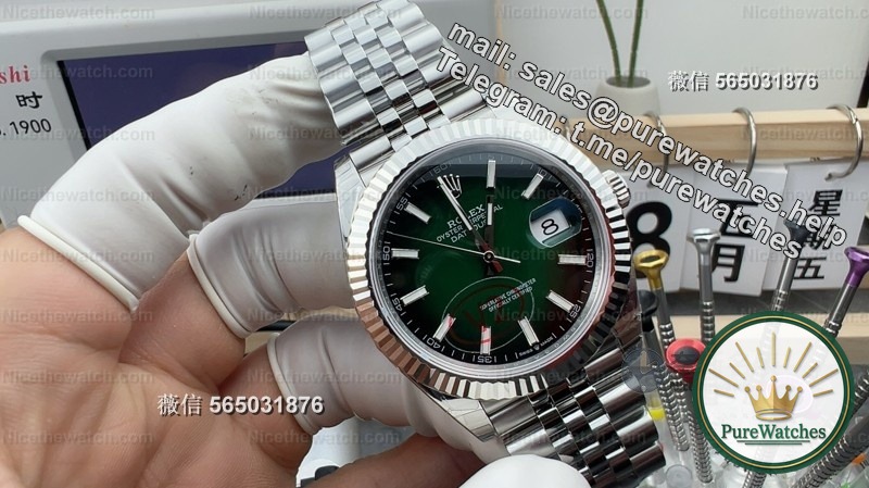 Purewatches actual test: 2026 VS factory gradient green log V2, can this green color really match the genuine product?