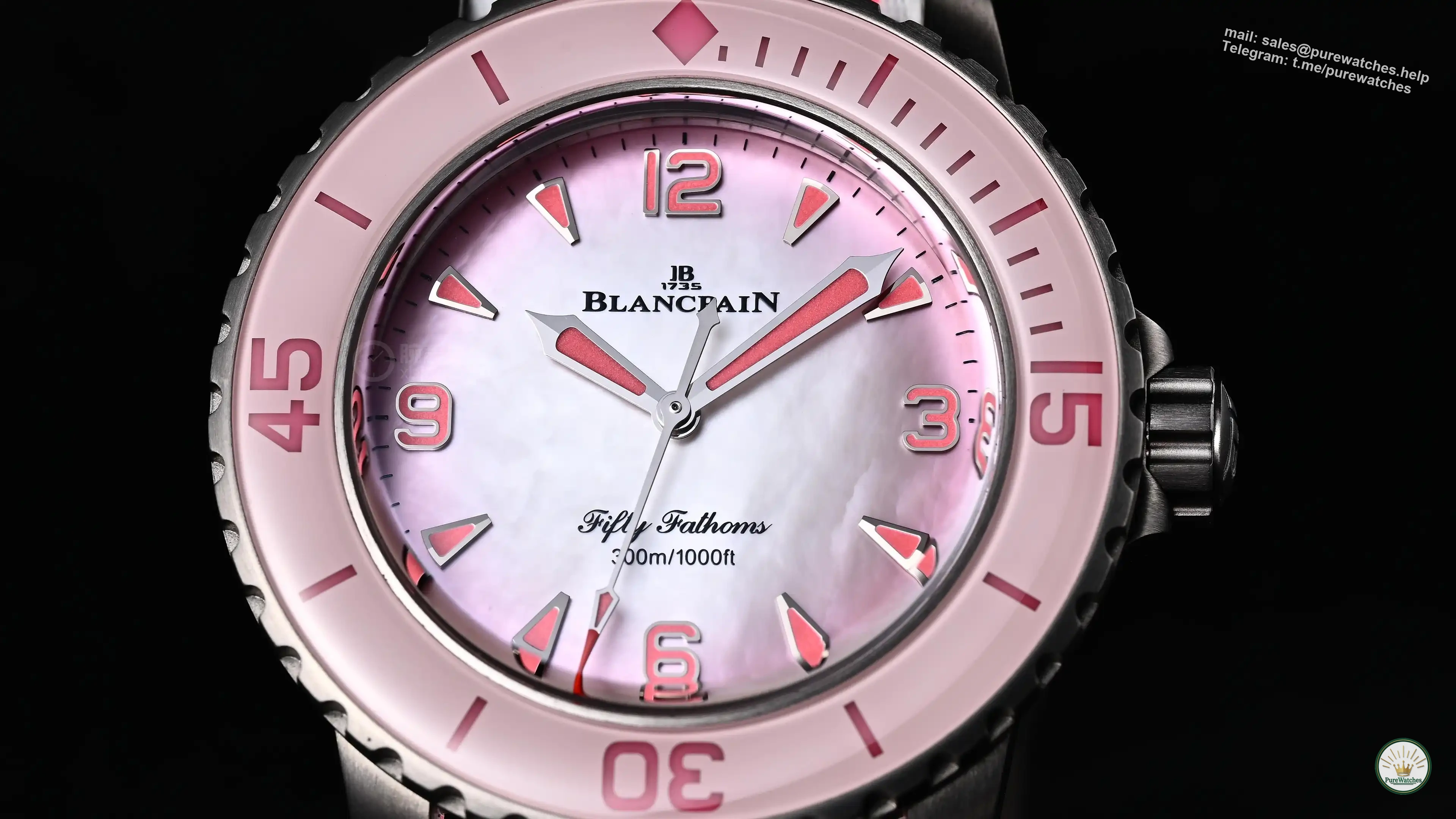 Blancpain Fifty Fathoms comes out in pink! 38mm titanium + gradient mother-of-pearl dial, the diving watch also has a girlish look
