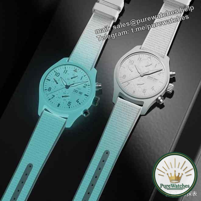 IWC is coming! The first full-luminous ceramic watch, which can continue to glow for more than 24 hours in a dark room