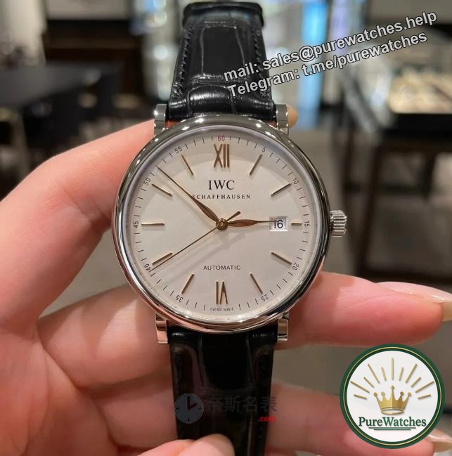 What should I do if my IWC watch gets dusty? Four easy solutions to make your watch look brand new!