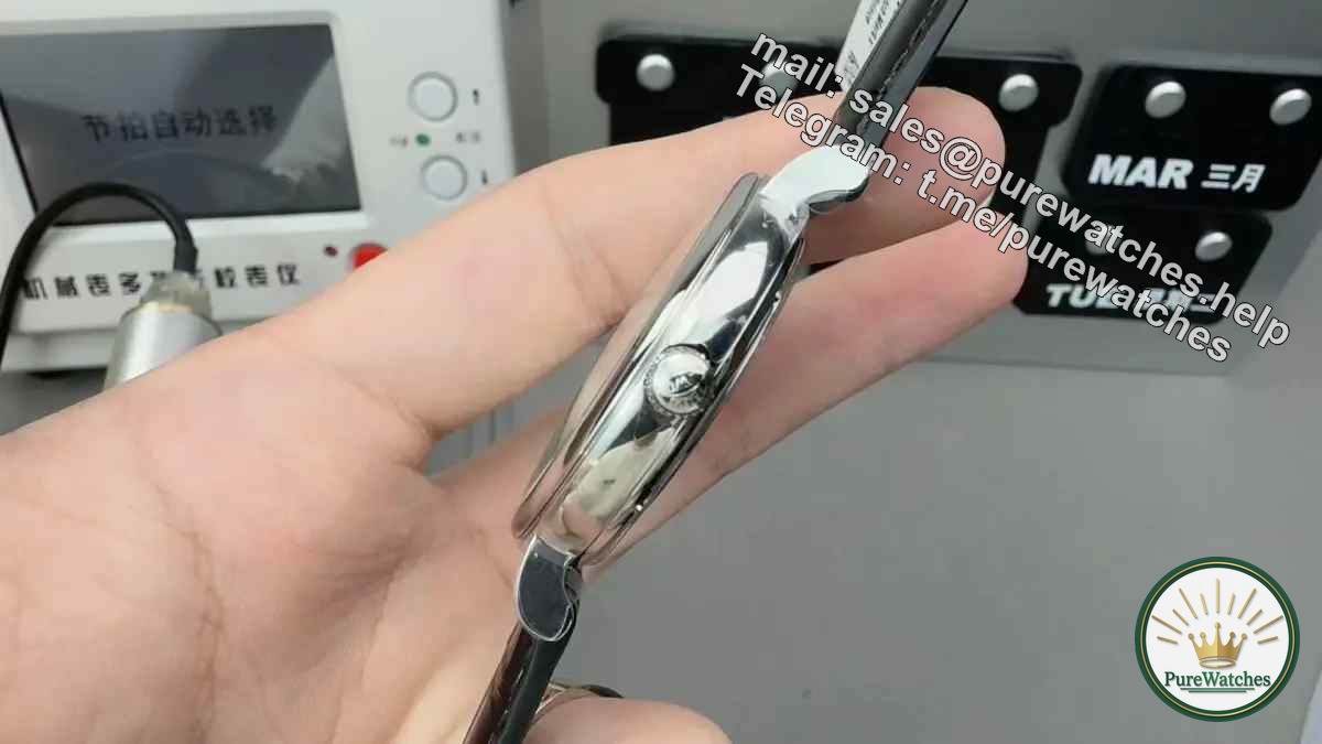 Is the V7 factory IWC Portofino replica watch worth buying? Can the fake be confused with the real? (Details are handled in place)