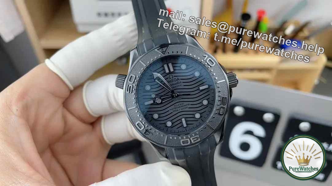 Is the VS factory Omega Seamaster 300 all-ceramic Black Warrior replica watch worth buying? Will it look fake at first glance?