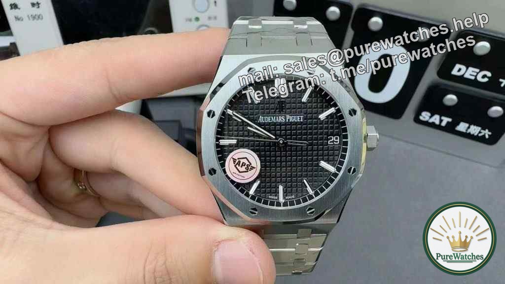 APS Factory has launched the latest V3 version of Audemars Piguet Royal Oak 15500. Is it worth buying?