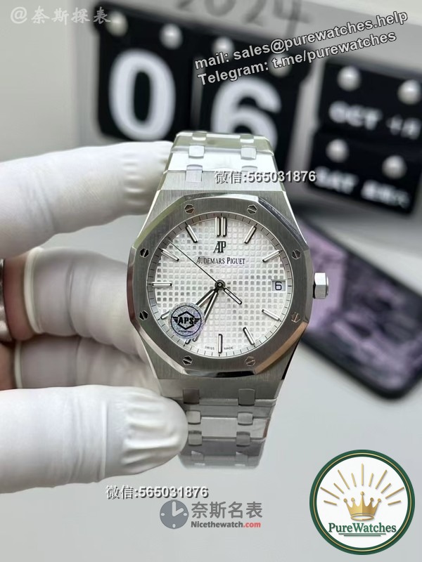 Is the quality of the APS factory Audemars Piguet 15500 white plate replica watch reliable? What is the difference between it and the original version?