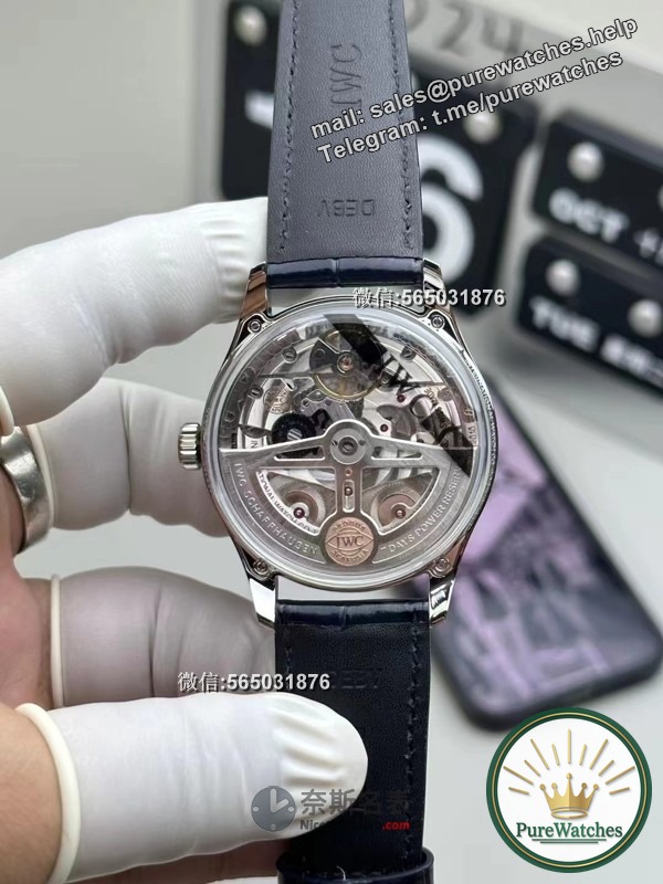 APS factory VS ZF factory: Comparative evaluation of the new IWC Portuguese version 7 and the old V5 version
